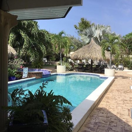 Bananas Apartments Adults Only Palm Beach Екстер'єр фото