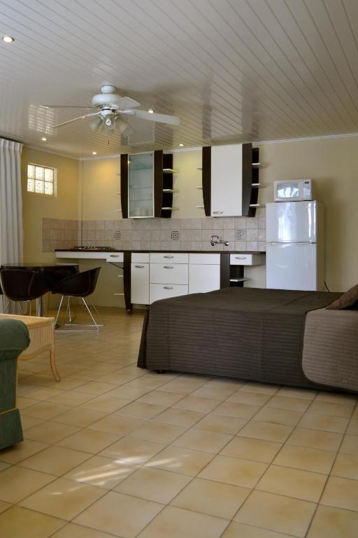 Bananas Apartments Adults Only Palm Beach Номер фото
