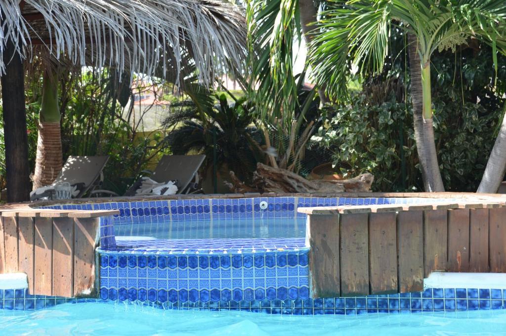Bananas Apartments Adults Only Palm Beach Екстер'єр фото