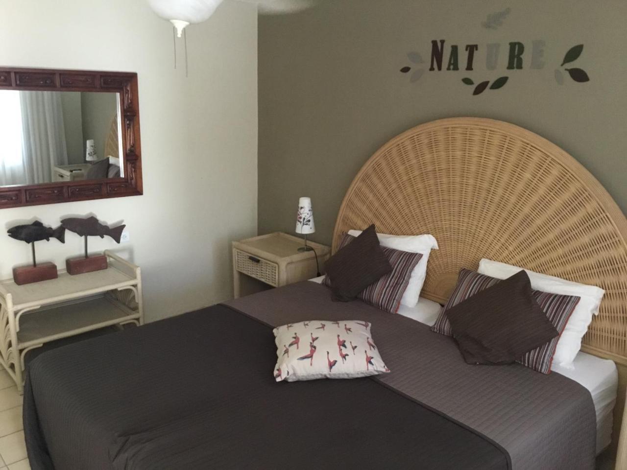 Bananas Apartments Adults Only Palm Beach Екстер'єр фото